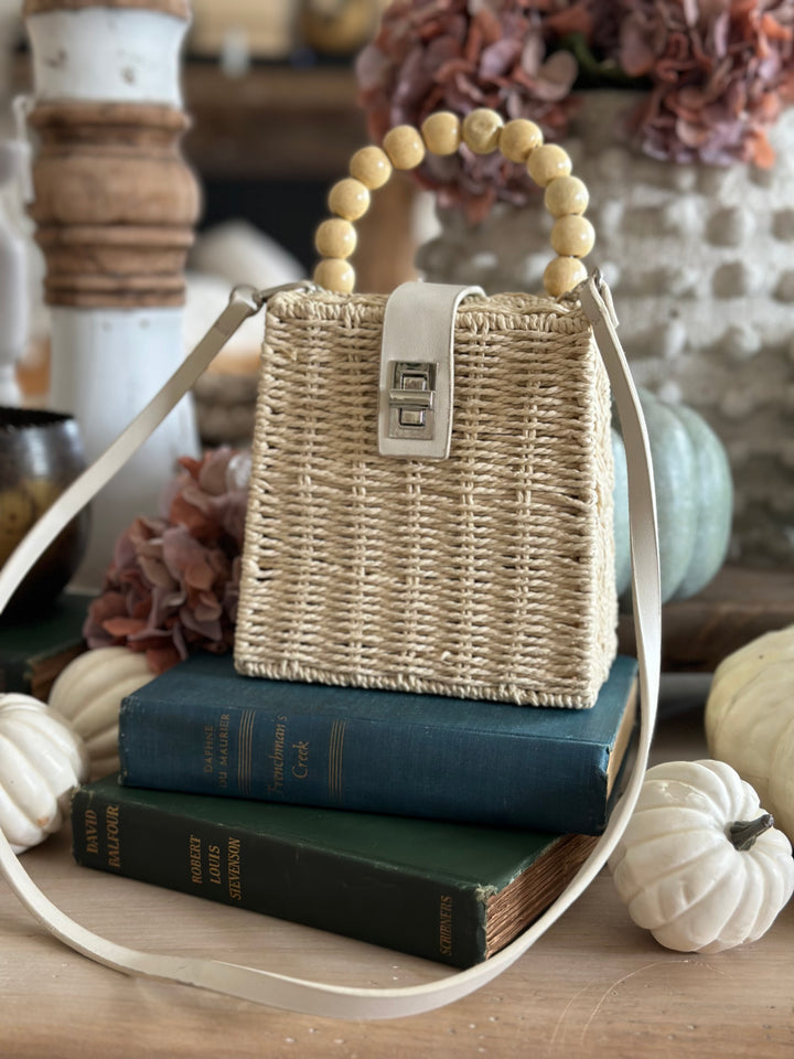 COASTAL WICKER PURSE