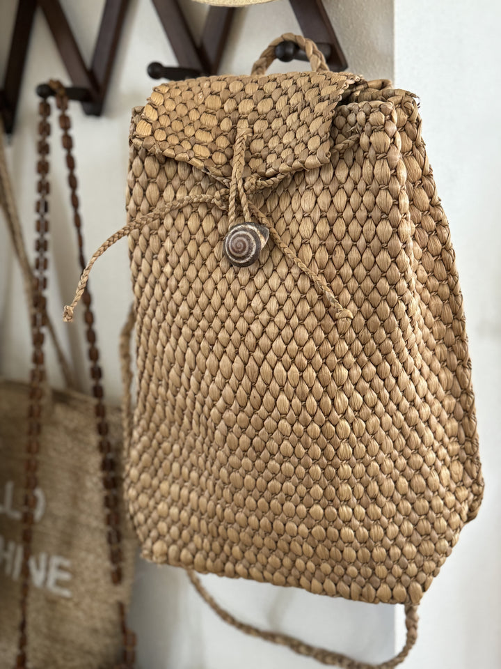 WOVEN BACKPACK